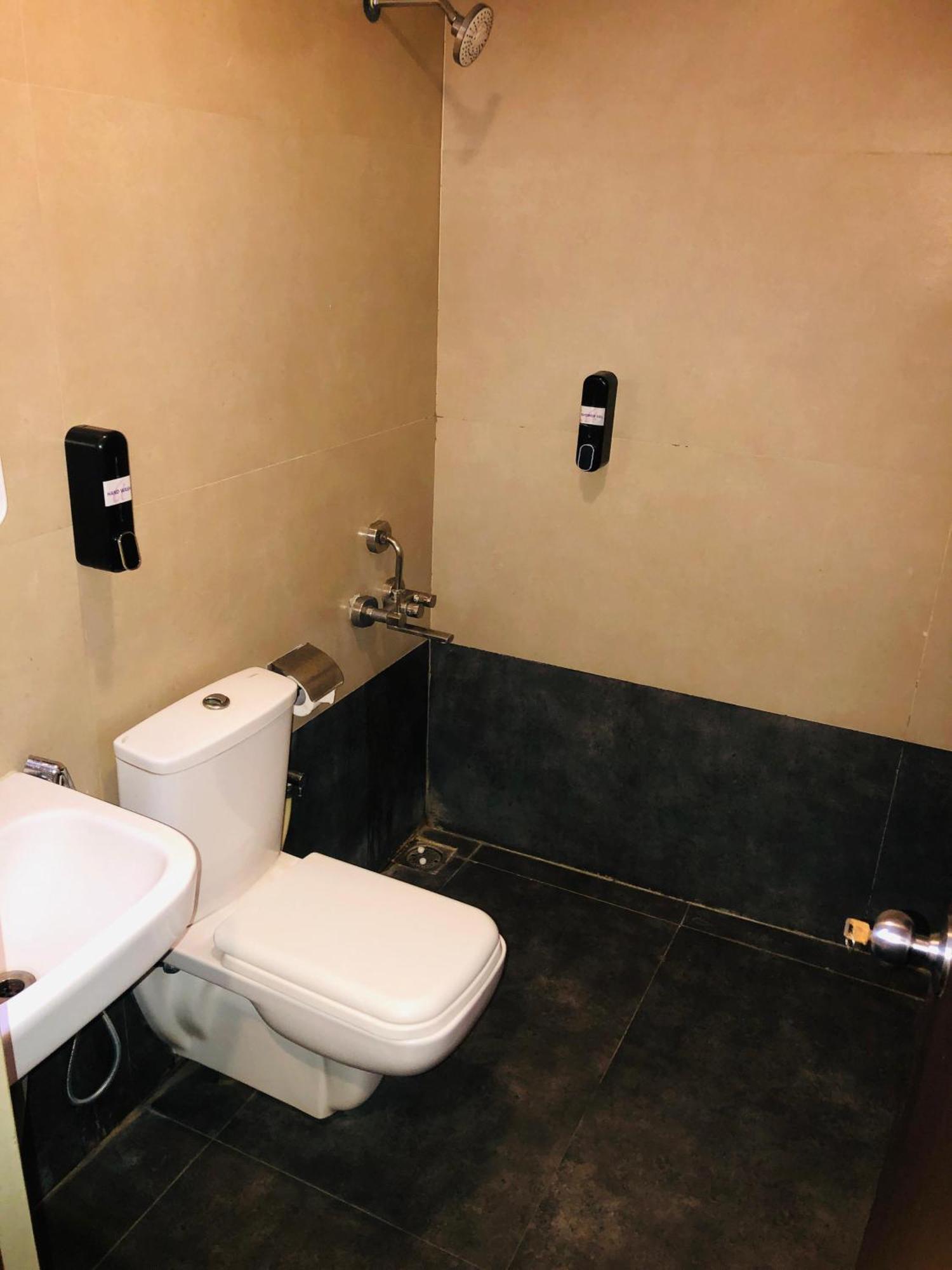 Astra Hotels & Suites - Hsr Layout Sector 1, Near Ecospace Bellandur Bengaluru Kültér fotó