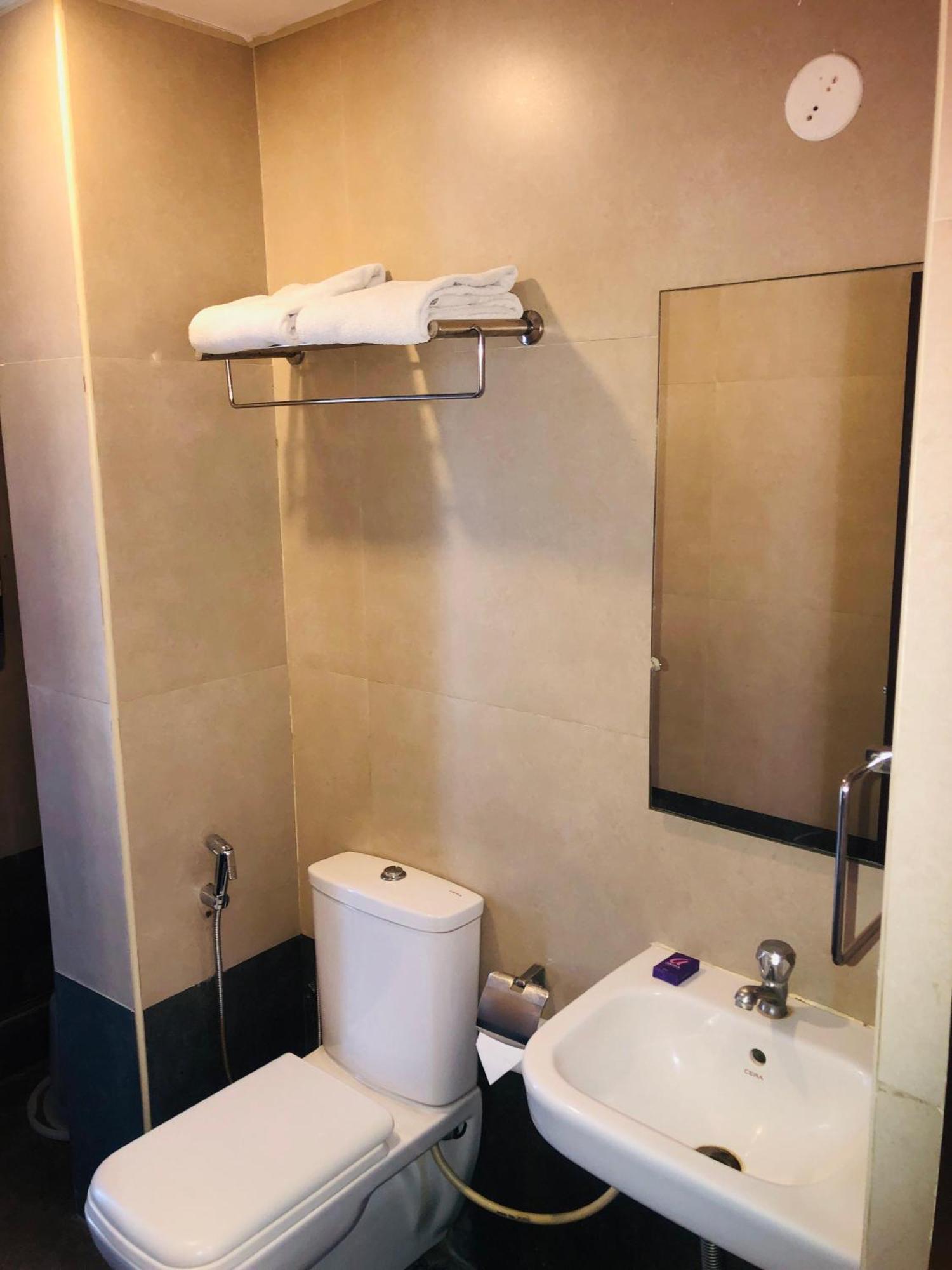 Astra Hotels & Suites - Hsr Layout Sector 1, Near Ecospace Bellandur Bengaluru Kültér fotó